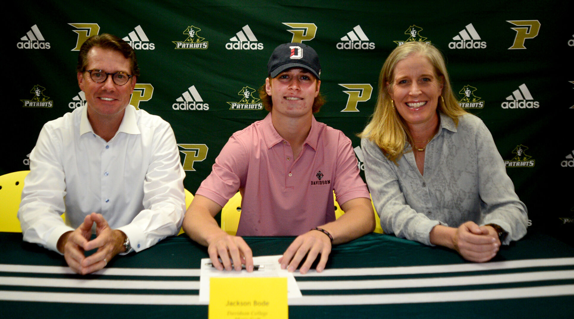 Letter of Intent signing 02.jpeg